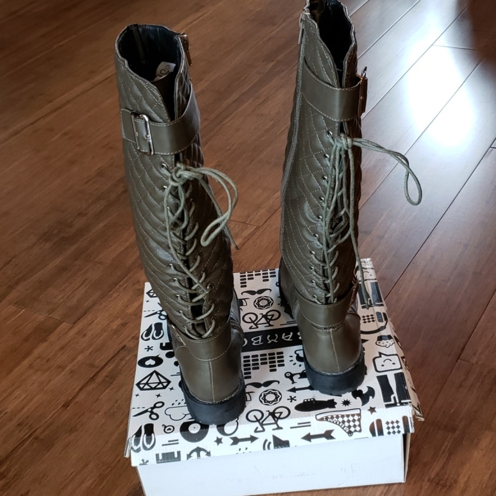 Quilted,back lace up knee high olive green boots i